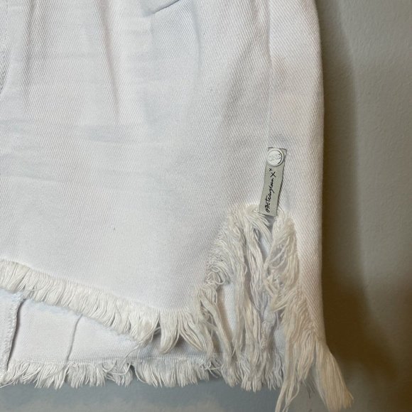 One Teaspoon Skirt 26 White Denim Frayed Distressed Mini Short small festival - Picture 3 of 6